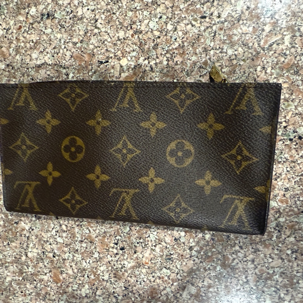 ‼️SOLD‼️Louis Vuitton Bucket Pouch